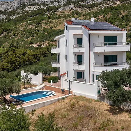 Berulia Holiday home *